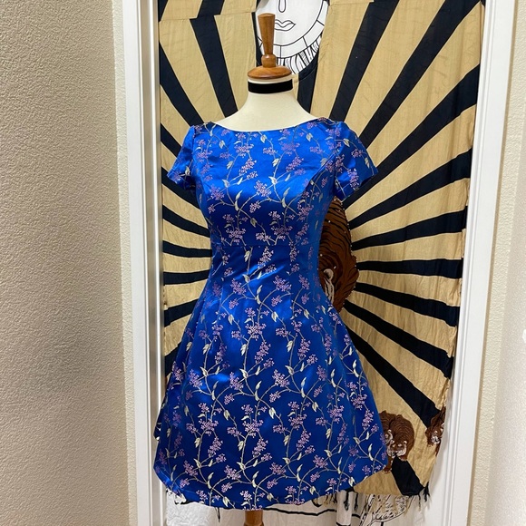 🌈 Amazing Japanese inspired dress - Picture 3 of 12